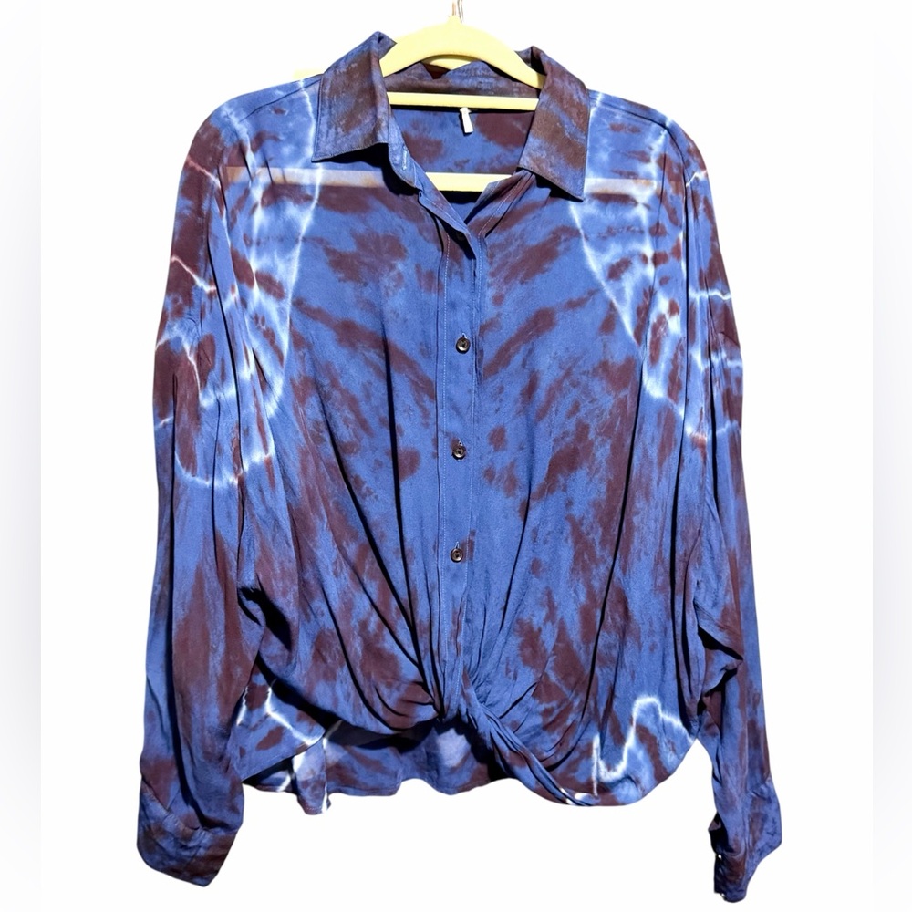 Young Fabulous & Broke Sheer Tie Dye Twist Front Button Down size Small